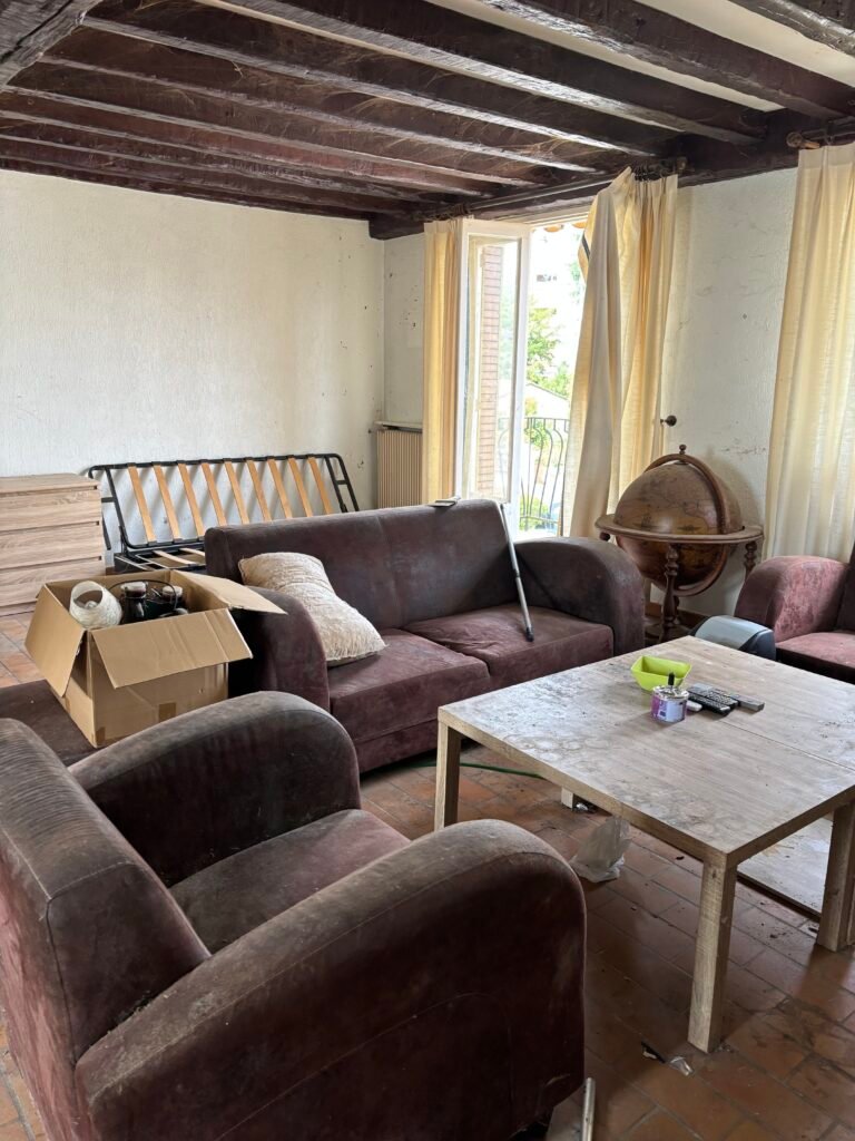 Logement avant nettoyage de fin de location à Grenoble