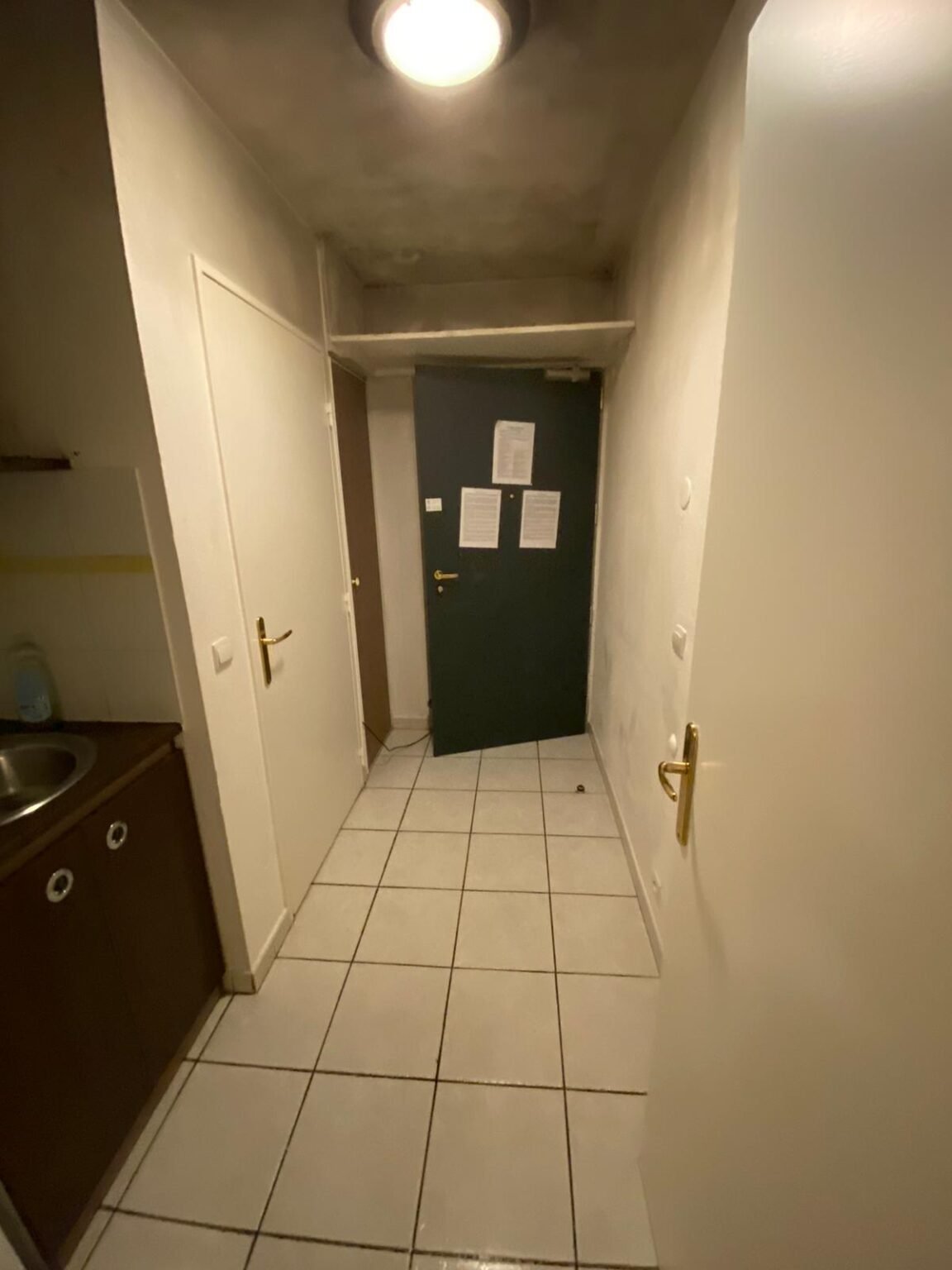 Couloir après nettoyage et décontamination suite à un incendie